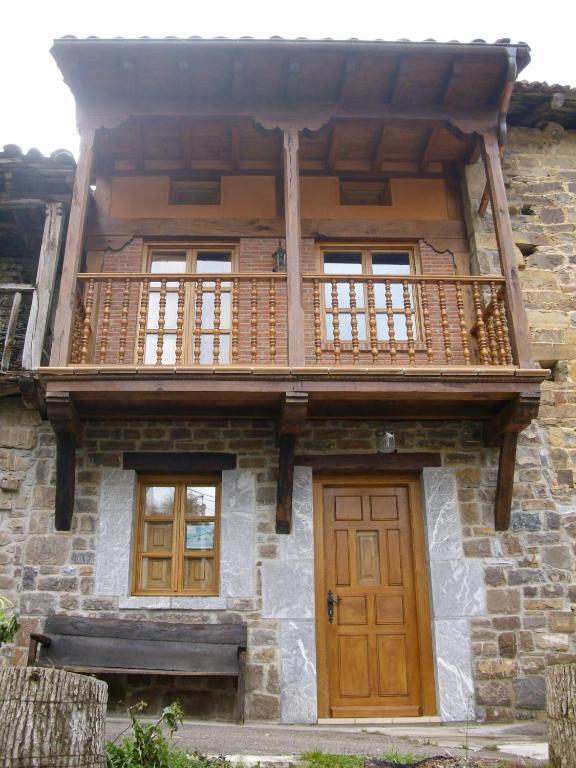 Casa Rural La Torre De Espinama Eksteriør bilde
