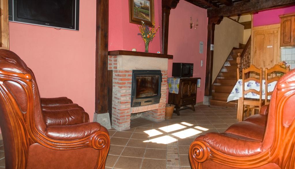 Casa Rural La Torre De Espinama Eksteriør bilde